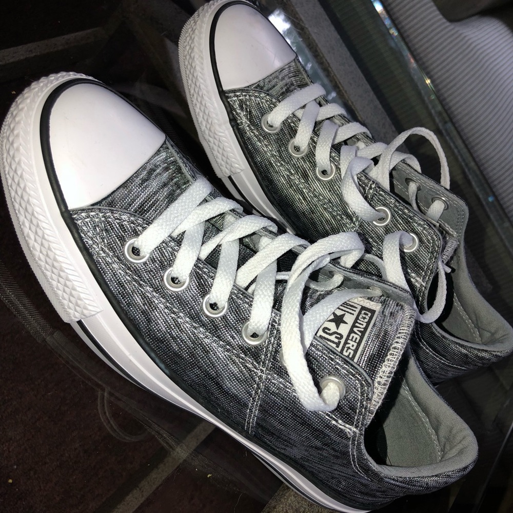 Converse low top black and gray